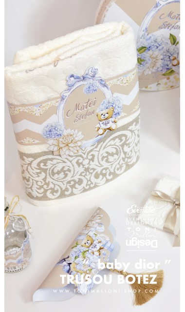 Trusou de botez pentru baieti cu broderie personalizata si ursuleti, Baby Dior 4